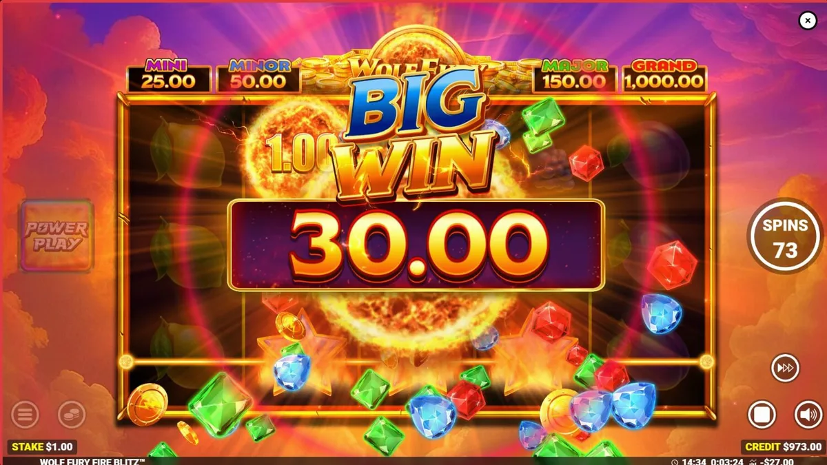 Giao diện trò chơi Wolf Fury Fire Blitz với các biểu tượng trái cây và sói rực lửa
